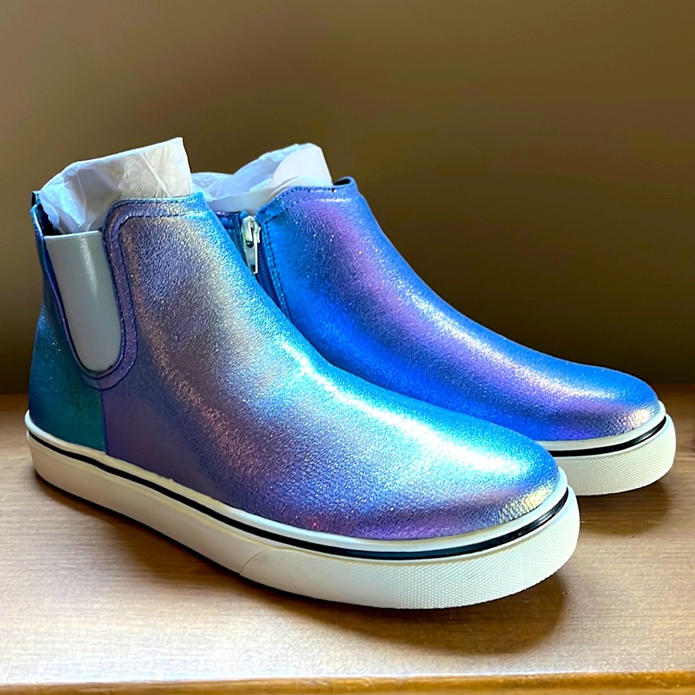 Lands' End Electric Blue Purple Iridescent 
Boot Sneakers.